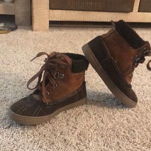 Old navy toddler boy brown boots